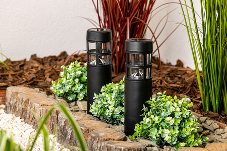 LED-Solar-Gartenlampe mit Nietenpfosten 6500K 40cm IP44