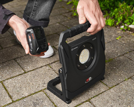 LED-Flutlicht Reflektor 15W 1300lm 6500K Cold Dimmbar Wiederaufladbar mit Schwenkkopf Schwarz Arbeitsleuchten Ledvance