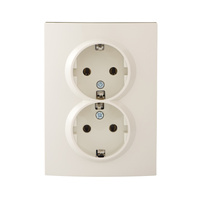 Komplette 16A Schuko-Doppelsteckdose creme LOGI KANLUX