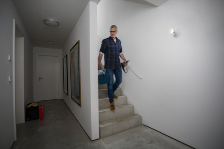 E27 A60 LED Lampen 8W = 60W 806lm 2700K Wärme 280° PHILIPS Bewegungs- und Dämmerungssensor