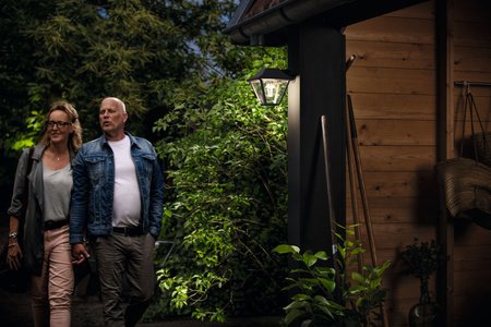 Gartenleuchte LED Wandleuchte ALPENGLOW myGarden E27 IP44 Downward Lantern Schwarz PHILIPS