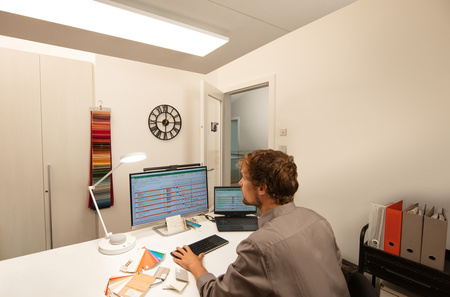 LED-Monitorlampe 2,5W 35lm USB 5 V WLAN CCT dimmbar Ra ≥ 95 45 cm linear SUN@HOME LEDVANCE