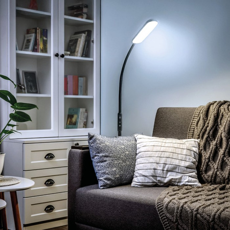 LED Stehlampe 10W 400lm CCT 180° Schwarz Telio Kobi