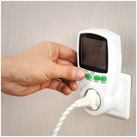 PMM1 Leistungsmessgerät mit Messung von Energieverbrauch, CO2-Emissionen und Energiekosten White KOBI