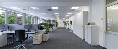 LED-Panel Deckenleuchte 28W 3640lm 4000lm Neutral Aufbau Weiß 60x60cm Comfort Ledvance