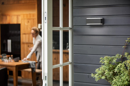 Garten LED-Wandleuchte STRATOSPHERE 3.8W 2700K Warm IP44 Up-Down Anthrazit PHILIPS