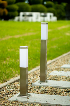 Gartenlampe E27 SQUARE POST 90cm Silber