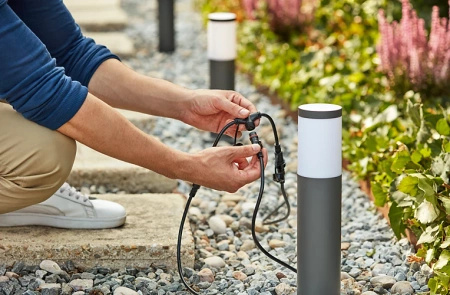 LED-Gartenleuchte für den Außenbereich PEDESTAL GardenLink 6W 12V 4000K IP44 Anthrazit PHILIPS