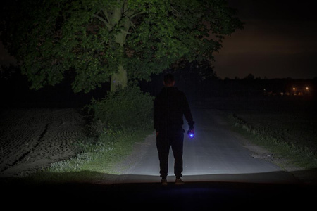 LED-Handscheinwerfer wiederaufladbare Taschenlampe IP64 3W 300lm Transformierbar + Seitenlicht LEDVANCE