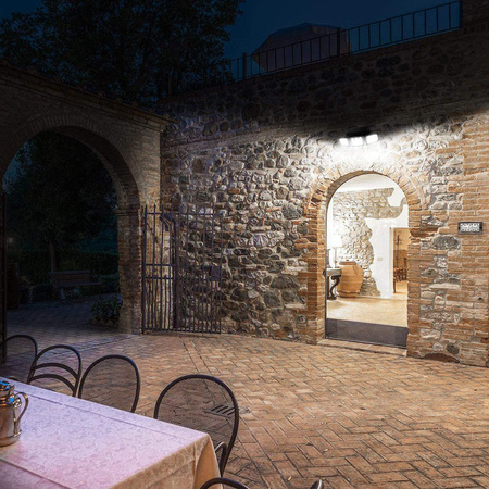 LED Solarstrahler 74x LED 15W 450lm Kaltbewegungssensor IP65