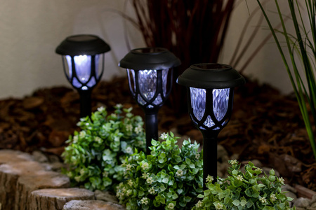 LED Solar Gartenlampe Drive 5500-6000K IP44 40cm Dämmerungssensor