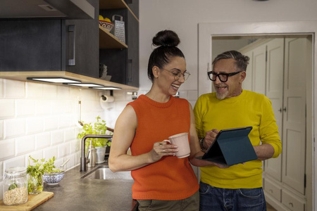 Unterschrank Ledvance LED Möbel Slat Lampe mit Bewegungssensor rahmenlos 7.5W 450lm CCT Dimmbar Schwarz 30x20cm Unterschrank Ledvance