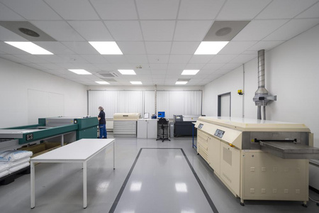 LED-Paneel Deckenleuchte 28W 3640lm 3000K Warm Anbauleuchte Einbauleuchte Weiß 62x62cm Comfort Ledvance