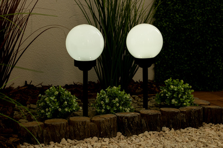 LED-Solar-Gartenlampe weiß und schwarz KULA 15cm eingebettet 6500K kalt