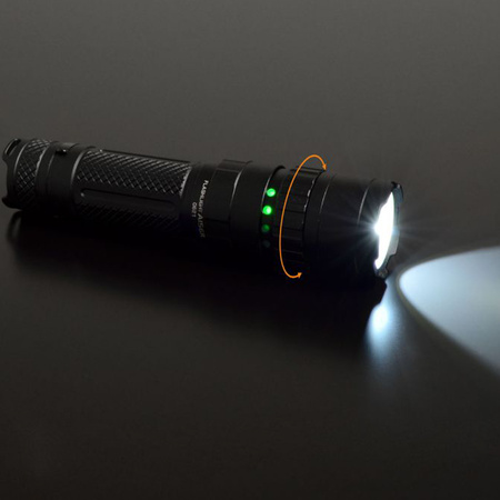 Wiederaufladbare LED-Hand-Taschenlampe 20W 1700lm 5 Modi USB-C Wasserdicht IP68 Videx