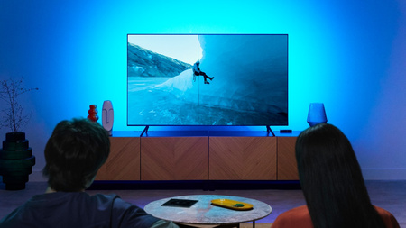 Smart RGBIC LED-Streifen für 75"-85" Monitor TV mit HDMI Sync Box Wi-Fi WiZ