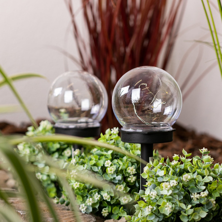 Solar-LED-Gartenlampe mit Nieten dekorative Kugel 3000K IP44 10 cm