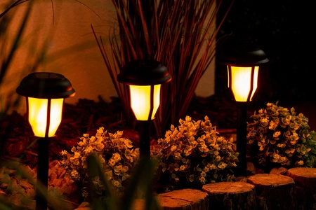 Solar-Gartenlampe LED-Fahrtaschenlampe 40cm IP44 Dämmerungssensor