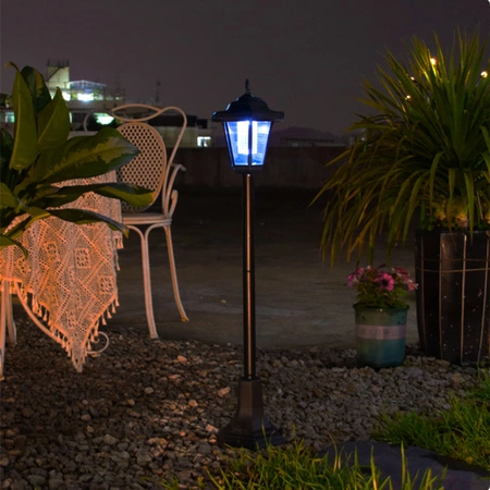 Solarlampe für Außen – Stehleuchte Garten Pfosten 70 cm