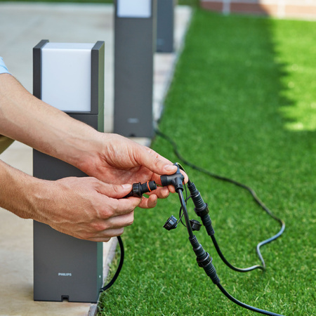 LED-Gartenleuchte für den Außenbereich ARBOR GardenLink 6W 2700K IP44 Mast 40cm Anthrazit PHILIPS