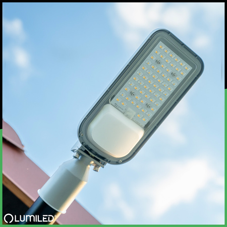 LED-Straßenlampe LUXOS2 Industrie-Straßenleuchte 50W 7000lm 4000K IP65 ALS LUMILED
