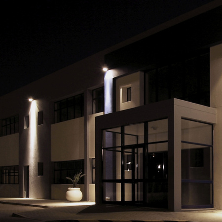 LED-Flutlicht-Reflektor 20W 1900lm 6500K IP65 Schwarz ProjectLine Philips