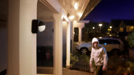 Philips Hue Bewegungs- und Dämmerungssensor für den Außenbereich Bluetooth Zigbee