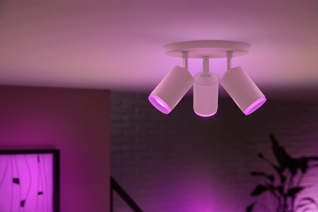 Philips HUE Weiß und Farbe Ambiance Fugato Lampe 3x4.2W Bluetooth Zigbee