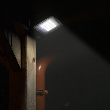 Solar LED Halogenstrahler 100W Gartenlampe 4000K IP65 PIR Bewegungsmelder + Fernbedienung FULGOR LUMILED