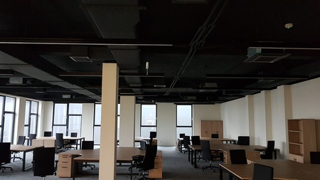 LED-Langfeldleuchte 31W 4340lm 4000K Neutral IK08 Chrom Nexline Kobi