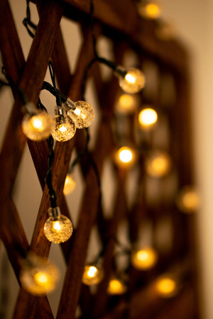 Garten SOLAR GIRLANDE DEKORATIVE Lichterkette 30 Kugeln 2700K Hitze GOLDLUX (Polux)