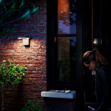 Gartenleuchte LED Solar-Wandleuchte ZONAL 1.3W 3000K IP44 Bewegungssensor Dämmerungssensor PHILIPS