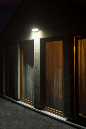 Außengarten-Fassadenlampe LED-WANDLAMPE UFO 1880S 7W 395lm 4100K Neutral Su-Ma