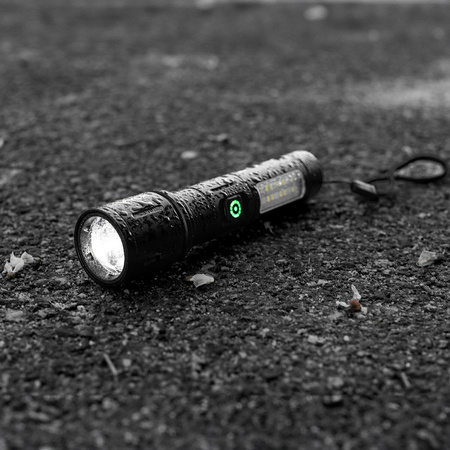 Wiederaufladbare taktische LED-Taschenlampe 5W 260lm Handheld Power + SMD VA0184 VAYOX