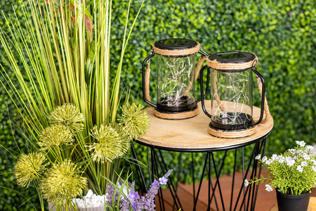 LED Solarlampe Outdoor Garten Hängende Stehlaterne 3000K IP44 Dämmerungssensor