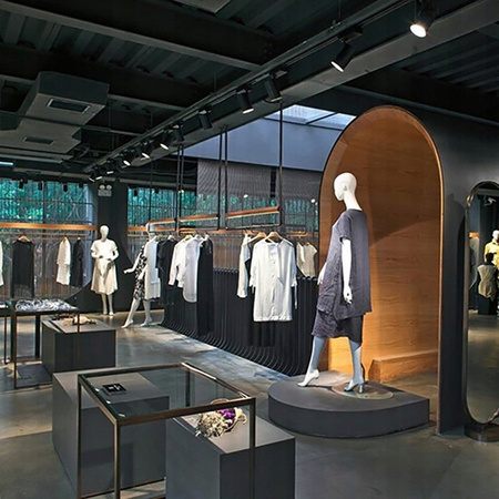 Adapterkopf für 3-Phasen-Streifensammelschienen schwarz