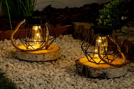 LED Solar Hängelampe Outdoor Gartenlaterne 3000K IP44 Dämmerungssensor