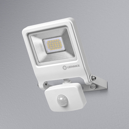 LED Fluter 20W 1700lm 3000K IP44 Weiß mit Bewegungssensor LEDVANCE Flutlicht Endura