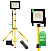 LED-Flutlicht ZUNA2 Halogenlampe 30W 4000K auf Stativ + Kabel + Hermetischer Anschluss LUMILED