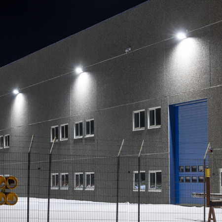 LED-Flutlicht 41W 5500lm 3000K IP65 Schwarz mit Bewegungssensor LEDVANCE Flutlicht