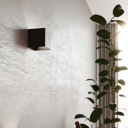 Außenanbauleuchte LUCA LED 6W 3000K IP54 Wandleuchte oben/unten Würfel Schwarz SOLLUX