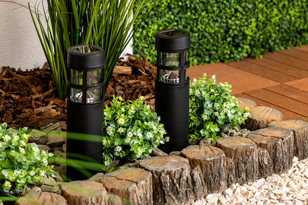 LED-Solar-Gartenlampe mit Nietenpfosten 6500K 40cm IP44