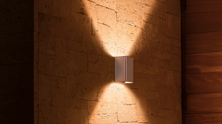 Philips HUE Resonate Laterne Außenwandleuchte 17464/47/P7