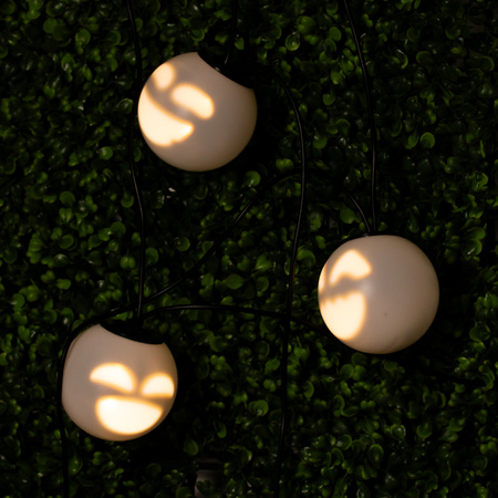 Weihnachtsgirlande 8x LED batteriebetrieben dekorativ Schneemänner Geister 4,33 m spielend weiß + USB C