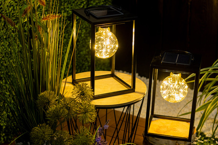 LED-Solarlampe für den Außenbereich Garten stehend Hängelaterne 3000K IP44 26 cm Dämmerungssensor