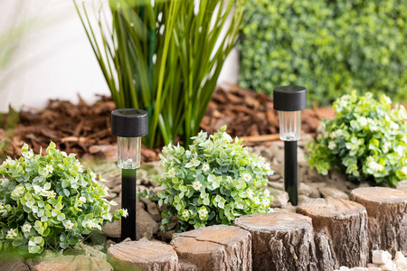 LED-Solar-Gartenlampe Schwarz 6500K Kaltweiß