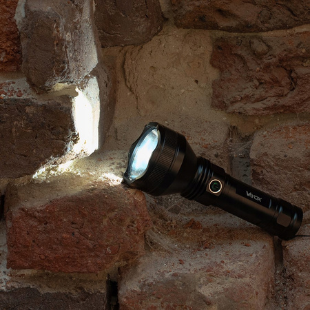 Taktische LED-Taschenlampe leistungsstark wiederaufladbar USB-C 20 W 1900lm IPX6 VAYOX