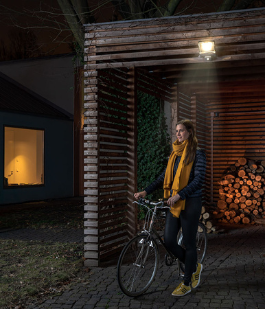 LED Fluter 20W 1700lm 3000K IP44 Grau mit Bewegungssensor LEDVANCE Flutlicht Endura